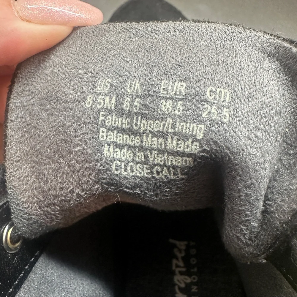 Dr. Scholl's Close Call Wedge Ankle Bootie NWOT Women 8.5M Black Fabric Lace Up